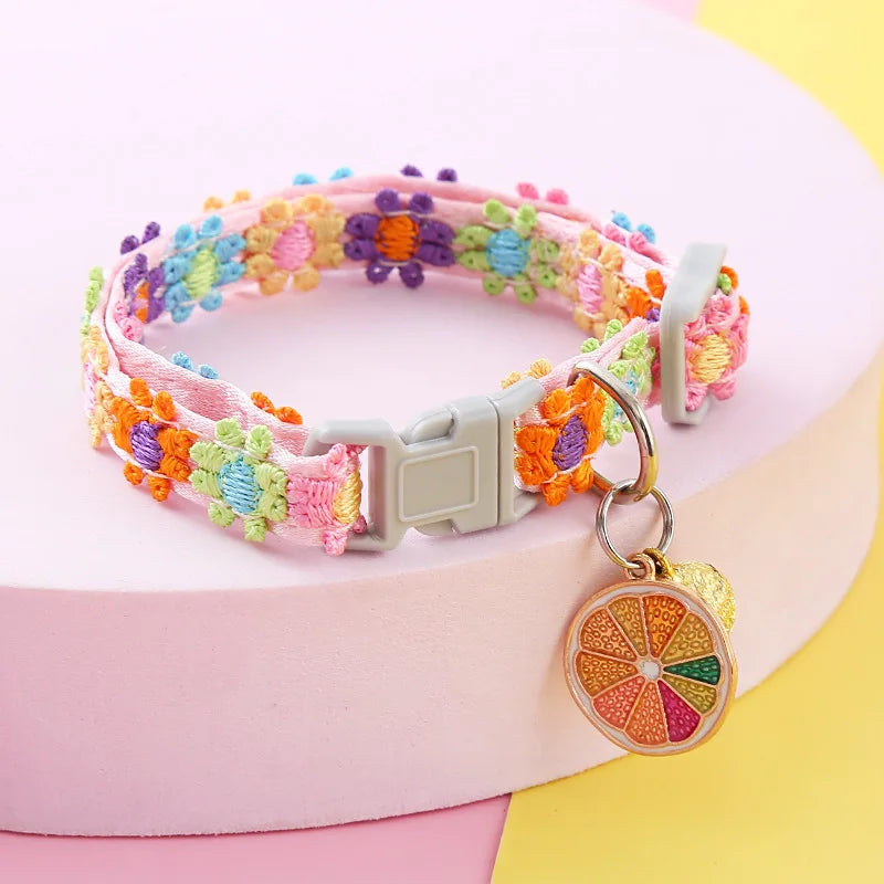 Collier a Clochette pour Chien et Chat - Motif Empreintes Colore
